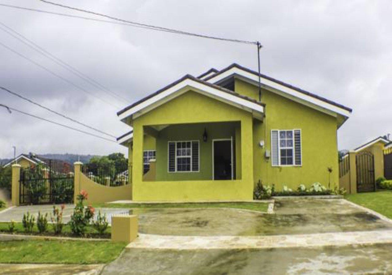 N2N Suites - Ochio Rios Vacation Home Ocho Rios Eksteriør bilde